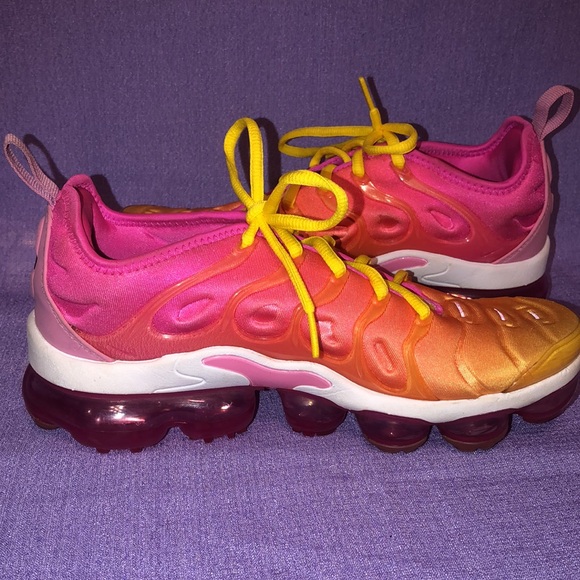 Used Women’s Nike Vapor Max Plus Laser Fuchsia Psychic Pink Size 7.5 CI9900-600 - Picture 5 of 11